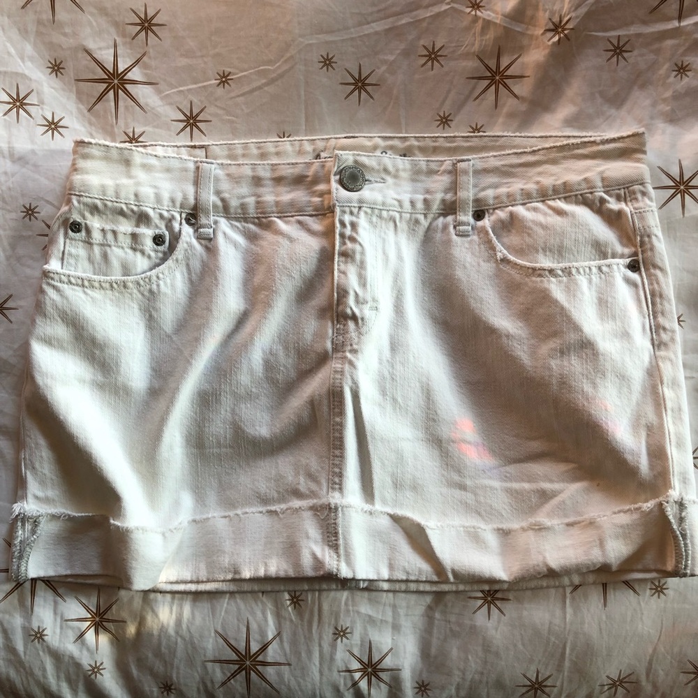 American Eagle White Jean Skirt